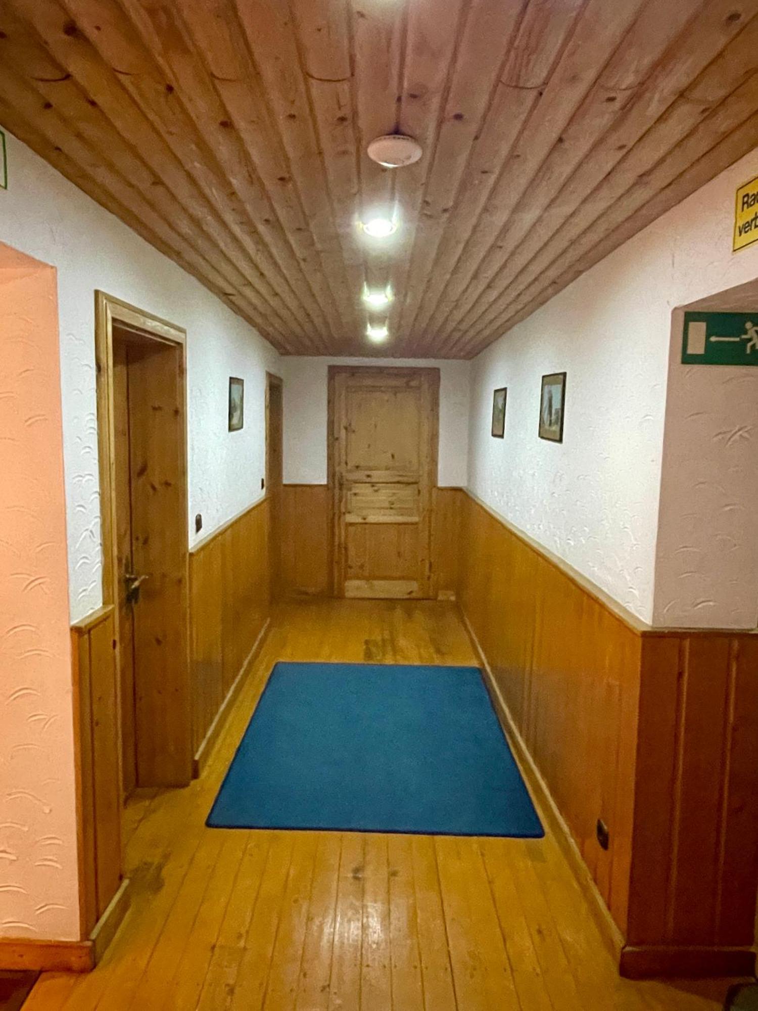 Hotel Altes Faehrhaus Дуйсбург Экстерьер фото